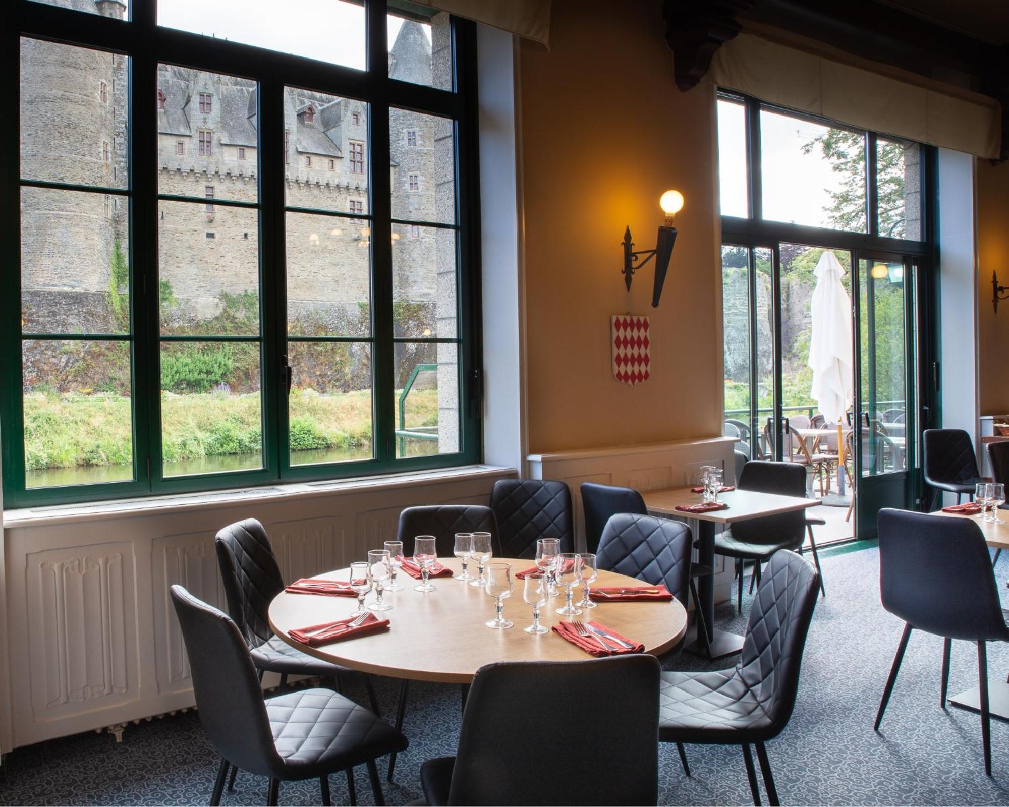 Hotel Restaurant Du Chateau Josselin Luaran gambar